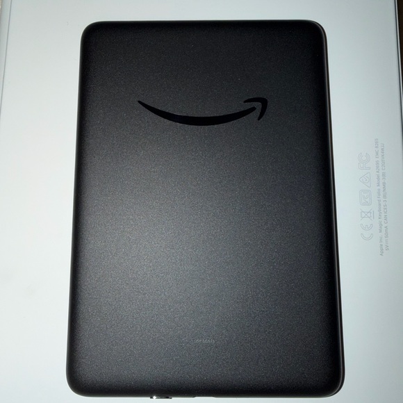 Kindle - Picture 3 of 4